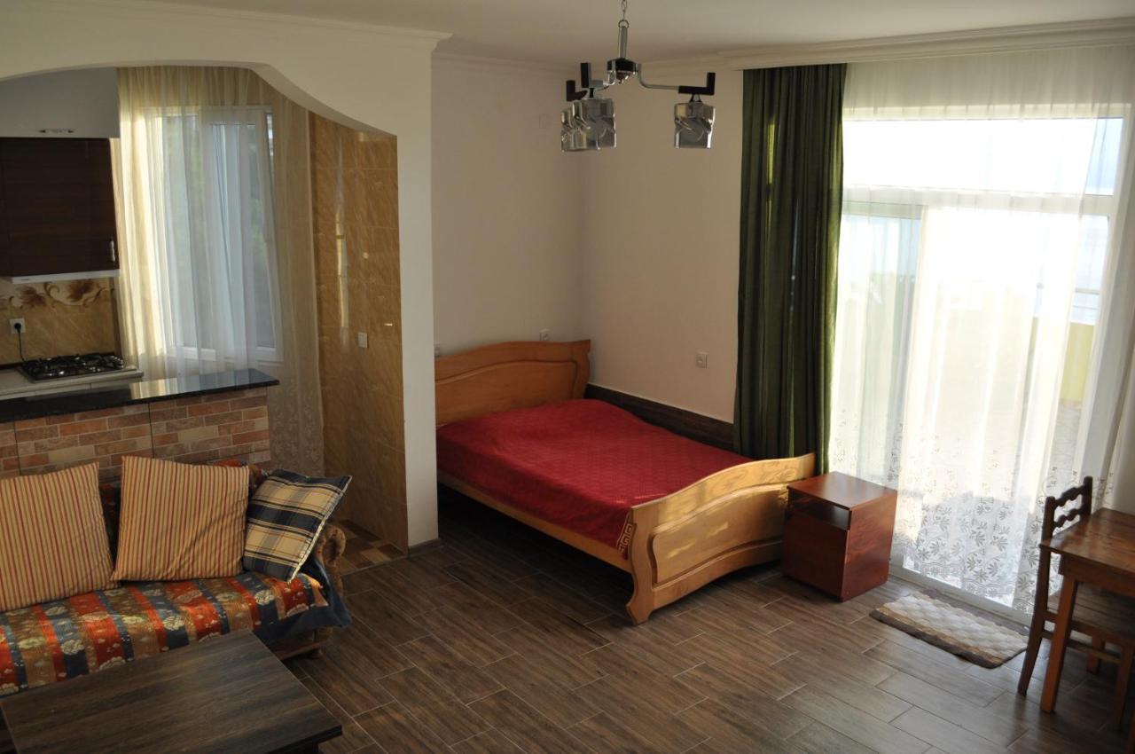 Akhmed Guest House Kvariati Bagian luar foto